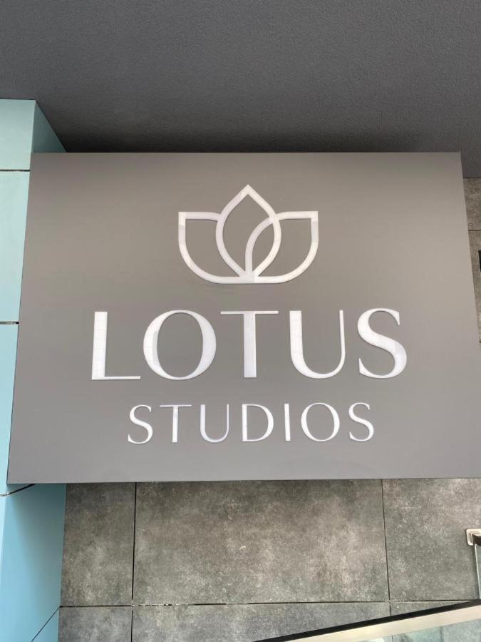Lotus Studios Mamaia Kültér fotó
